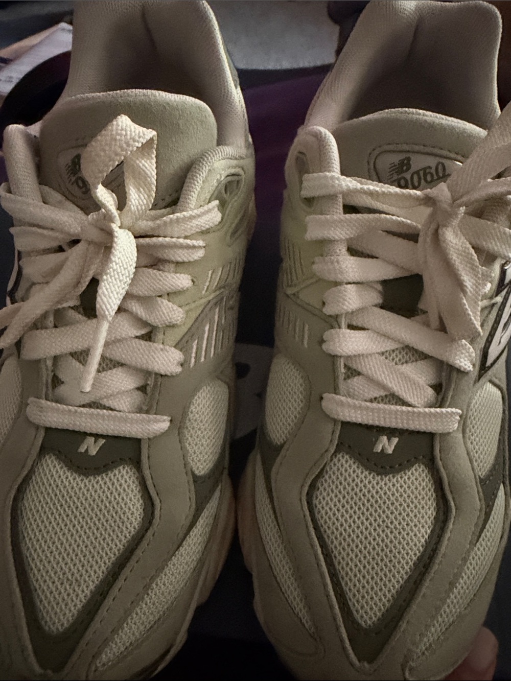 Label on shoe box